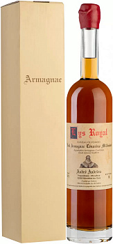 armanyak_andre_andrieu_lys_royal_chateau_de_pomiro_millesime_armagnac_aoc_1973_gift_box_0_7_l (1)